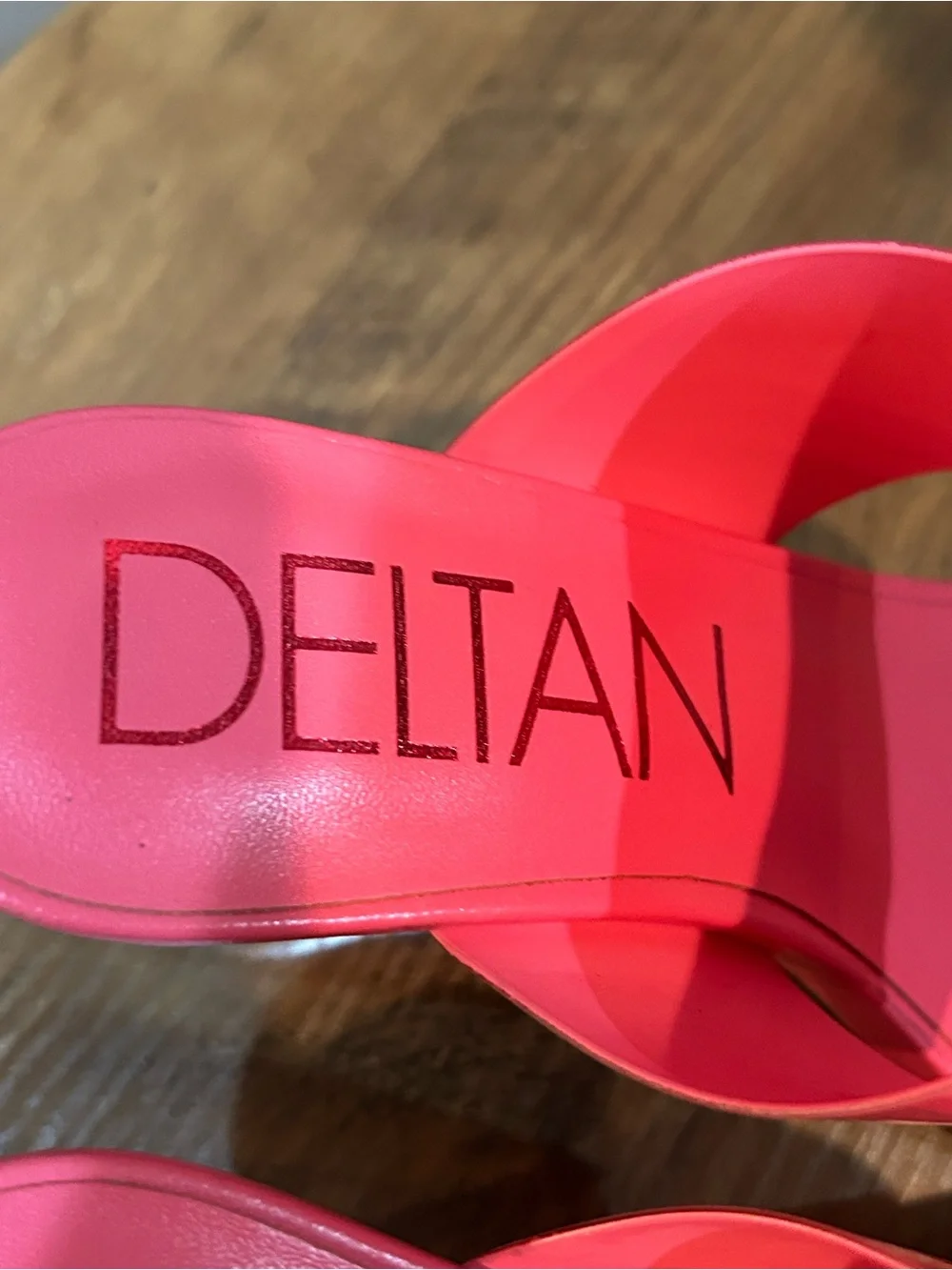 DELTAN Neon Pink Lucite Wedge Sandals Women’s 7.5M Like New